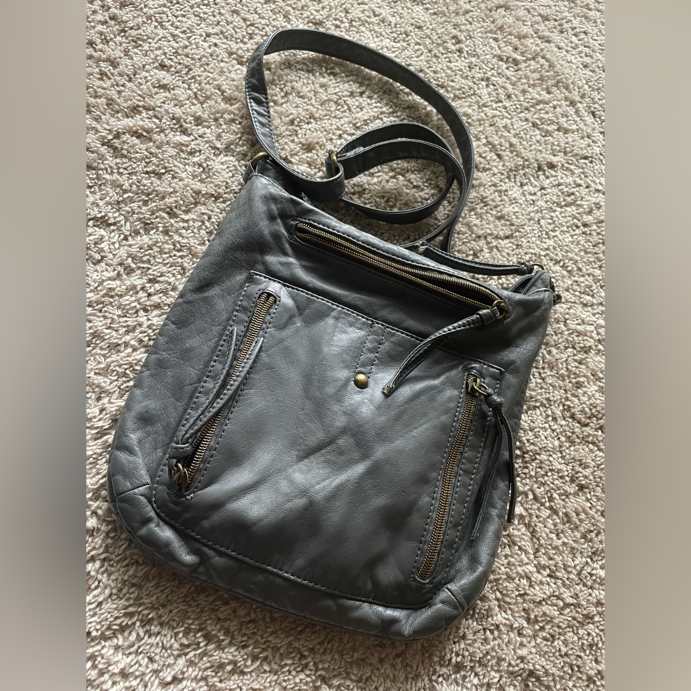 Medium Purse